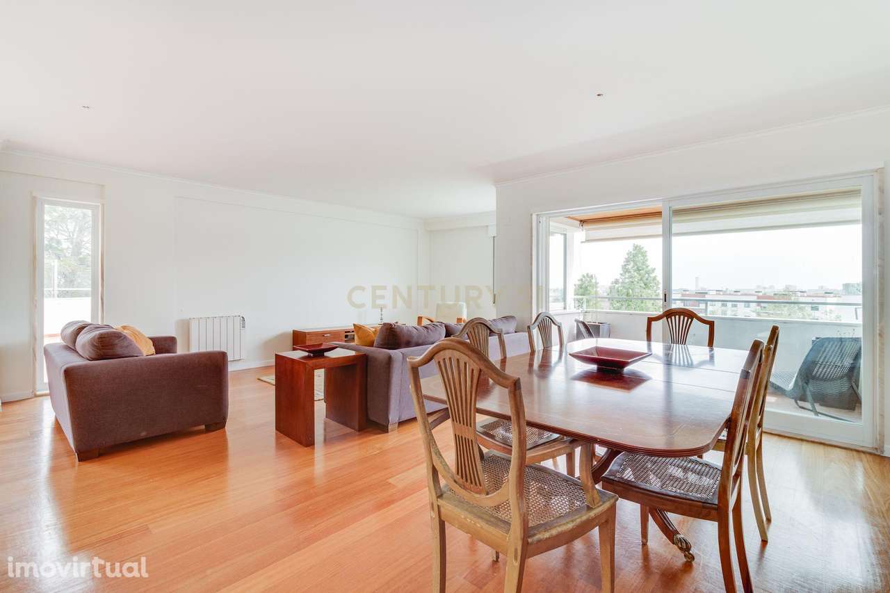 Fantástico T3 com terraço frente ao Parque das Conchas - Grande imagem: 4/55