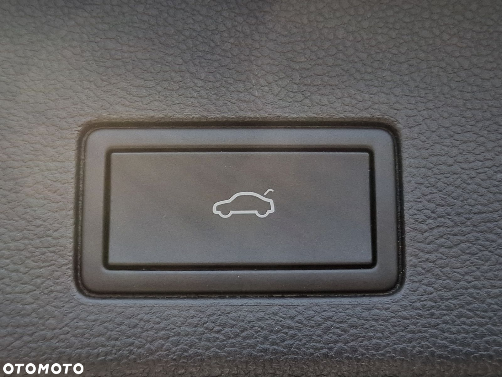 Volkswagen Golf VIII 2.0 TSI Style DSG - 14