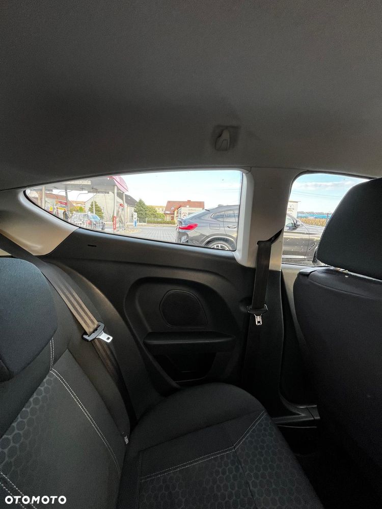 Ford Fiesta 1.4 Ghia - 24
