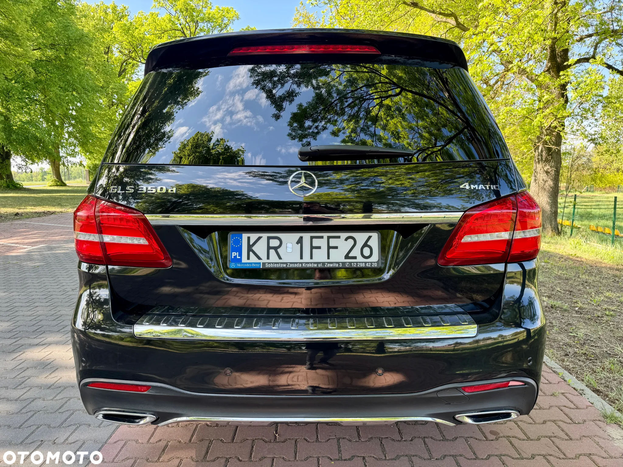Mercedes-Benz GLS 350 d 4-Matic - 4