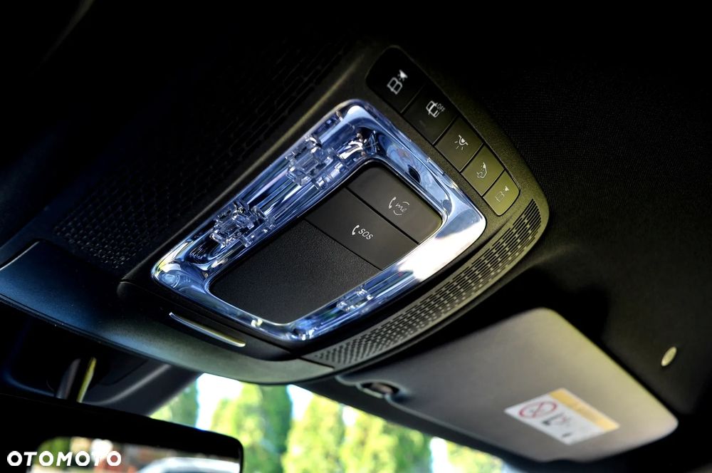 Mercedes-Benz GLA 200 d 8G-DCT Special Edition - 39