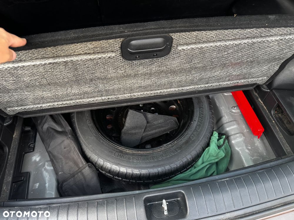 Kia Sportage 1.6 GDI Business Line 2WD - 24