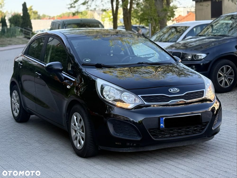 Kia Rio - 1
