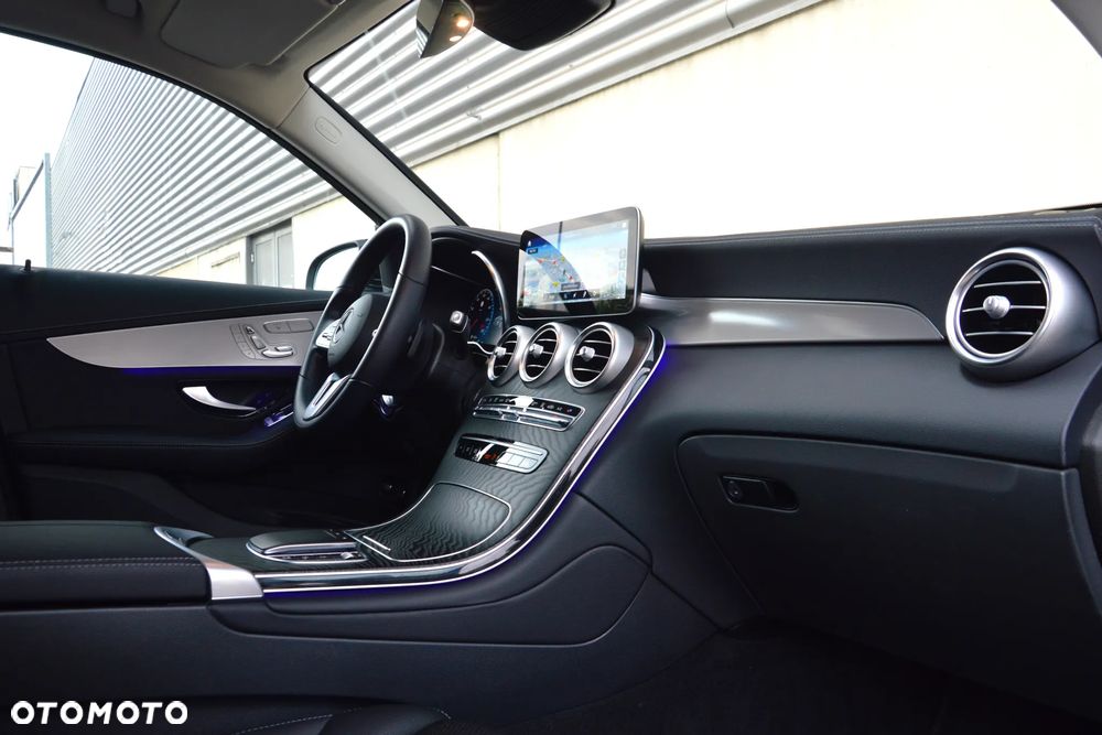Mercedes-Benz GLC 300 e 4-Matic - 16