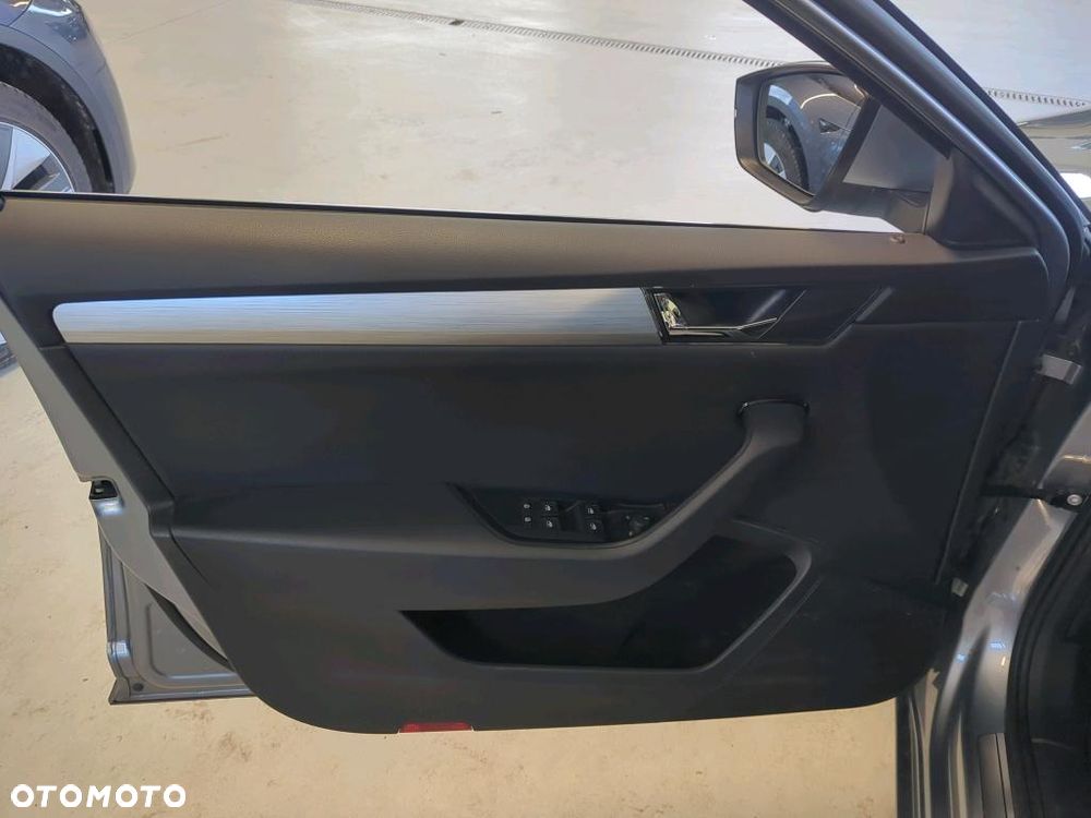 Skoda Superb 1.5 TSI Ambition - 21
