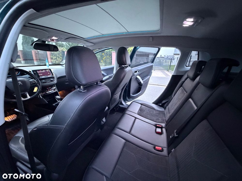 Peugeot 2008 - 16