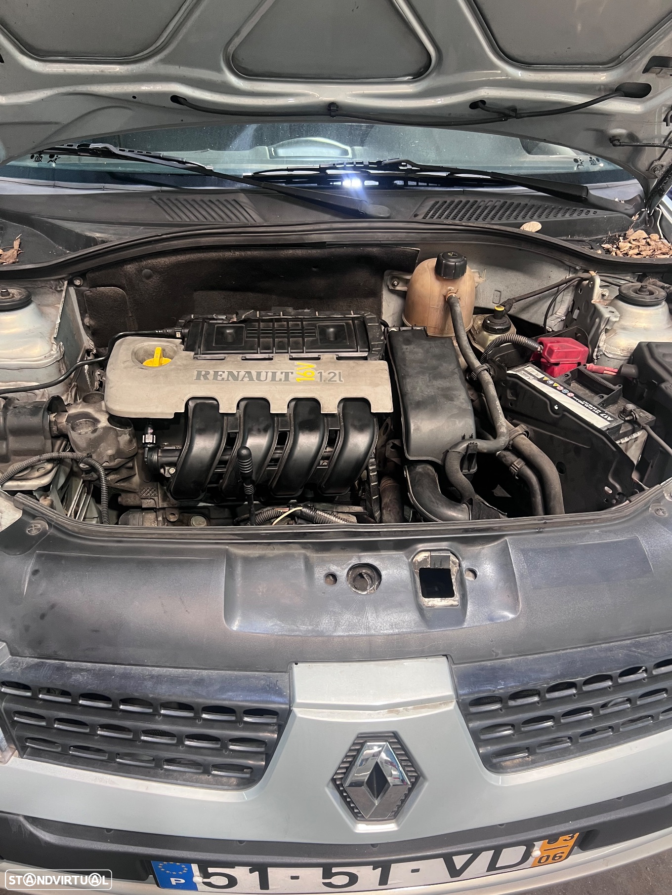 Renault Clio 1.2 16V Confort - 11