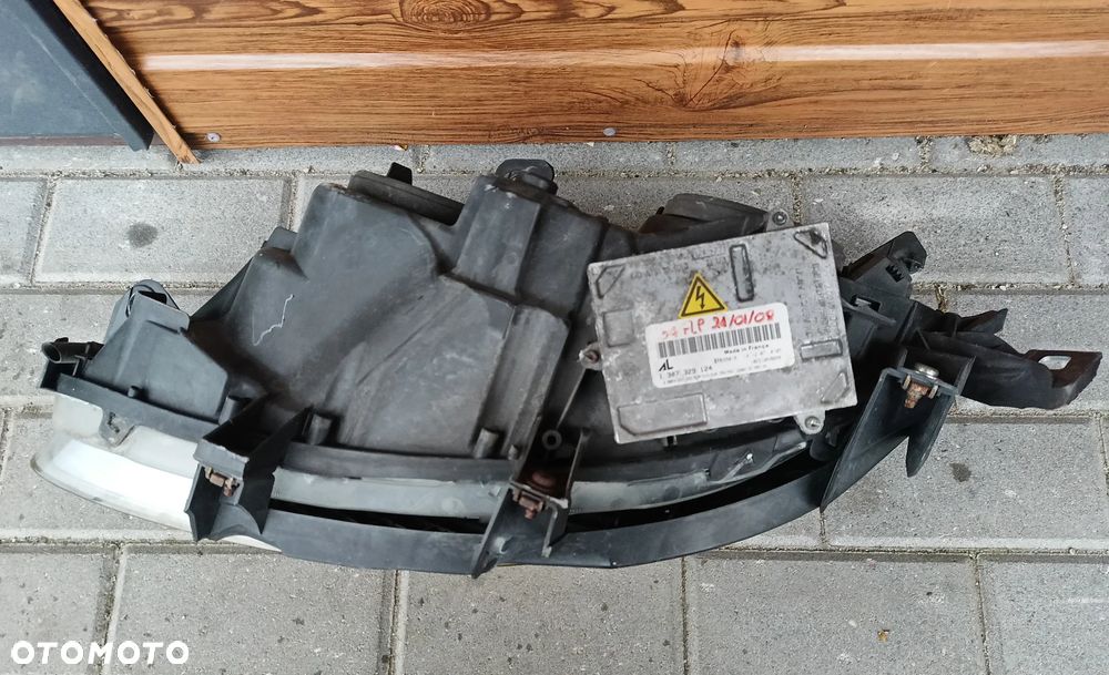 Fiat Bravo II 2 Croma Lampa Przód Przednie Komplet Europa Prawa Xenon - 11