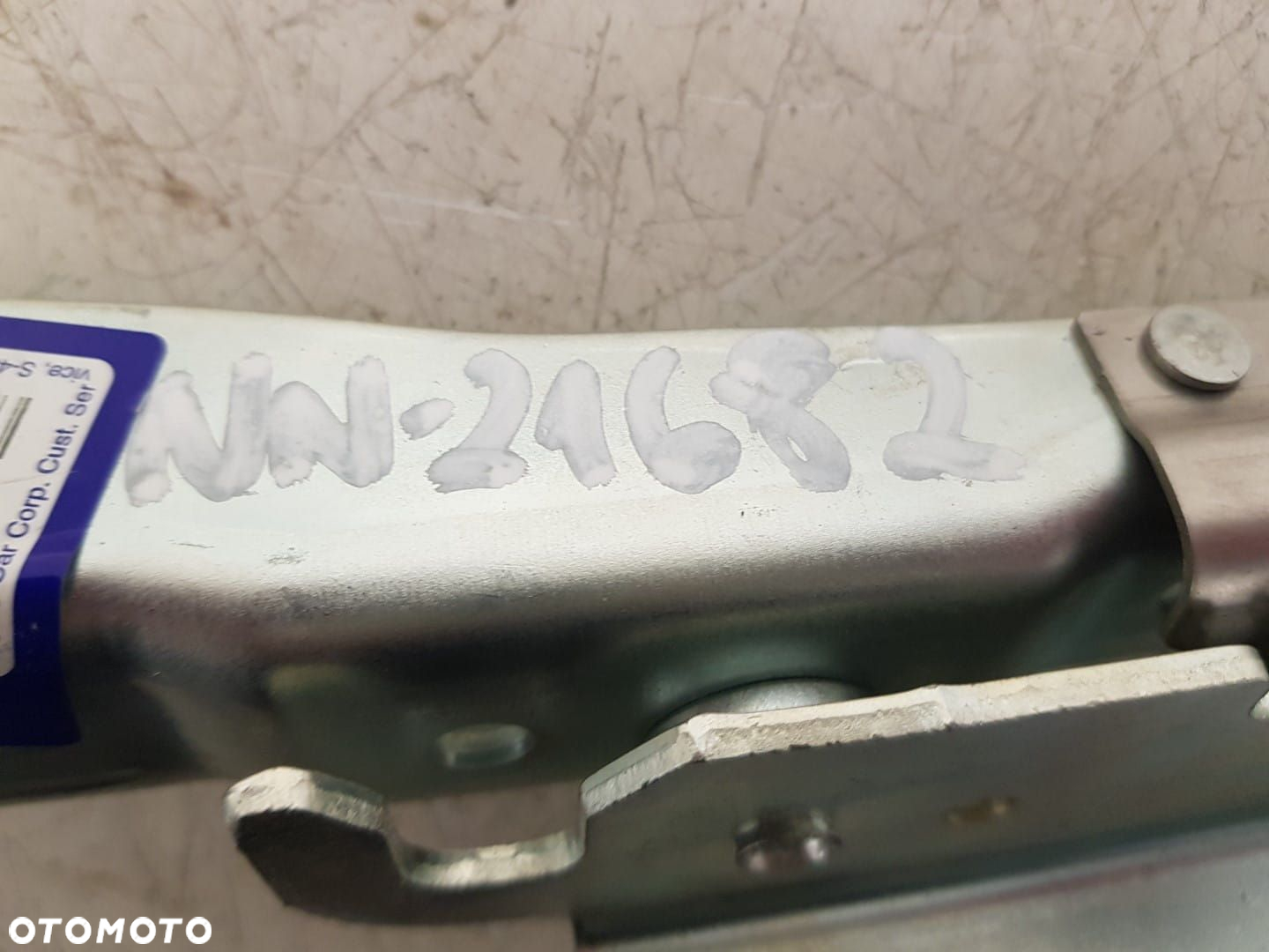 NOWY PRAWY  ZAWIAS MASKI VOLO V40 II 2 12-19r 31442085 ORYGINALNY - 6