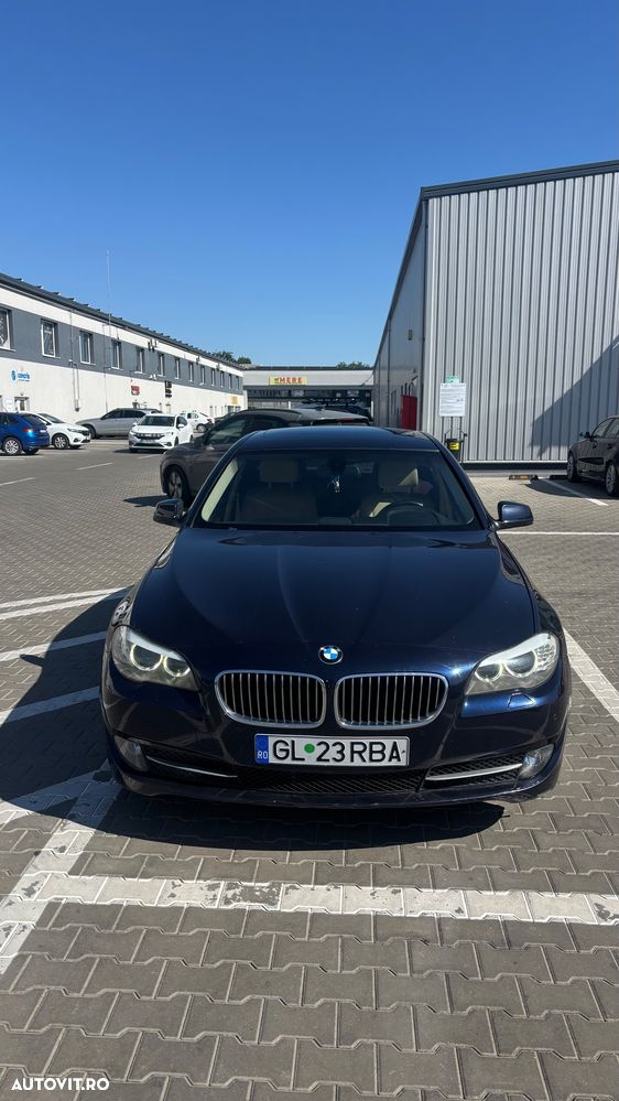 BMW Seria 5 520d Aut. - 1