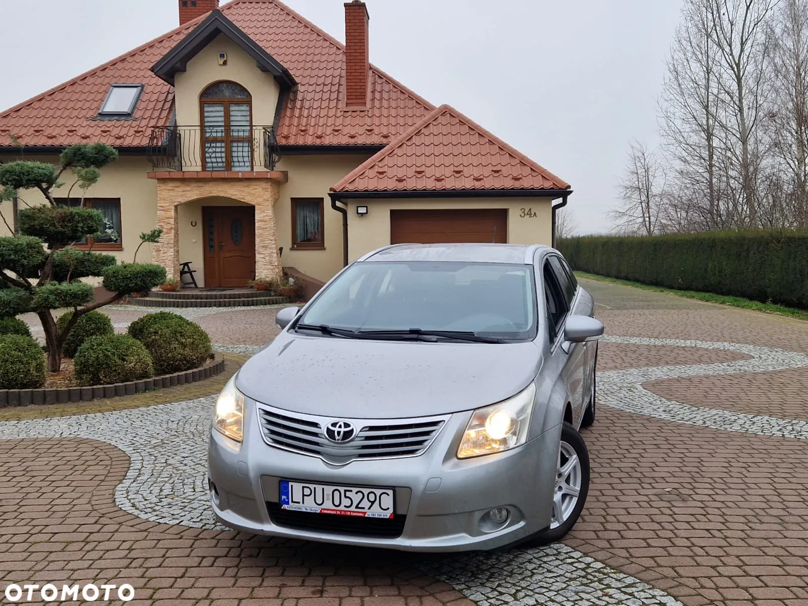 Toyota Avensis - 11