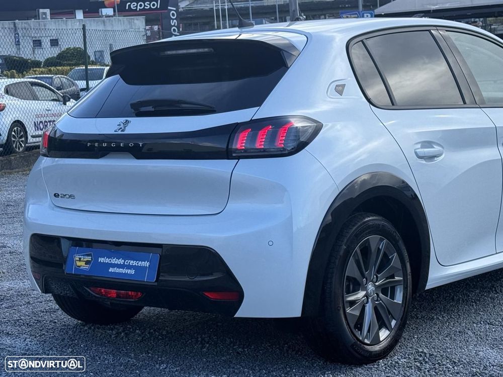 Peugeot e-208 50 kWh Allure - 12