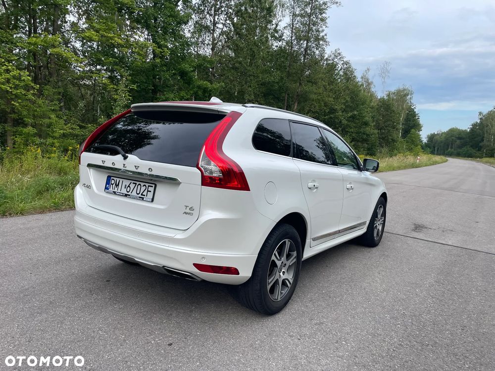 Volvo XC 70 T6 AWD Momentum - 2
