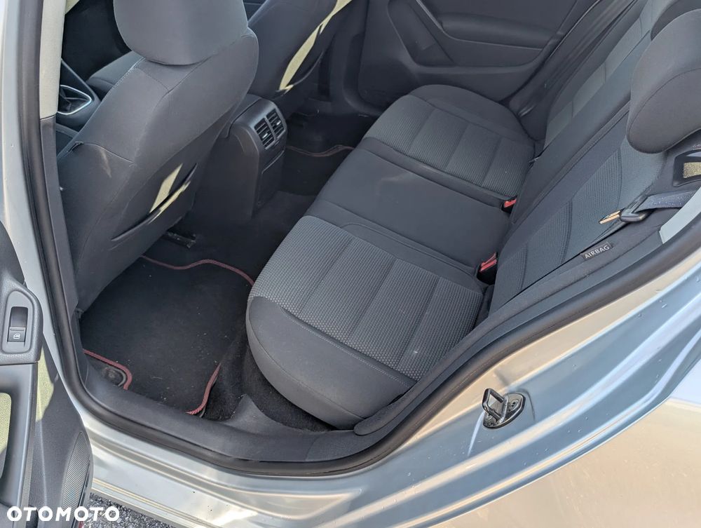 Volkswagen Golf 1.6 TDI Comfortline - 15