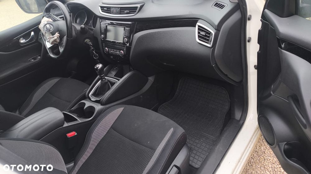 Nissan Qashqai - 4