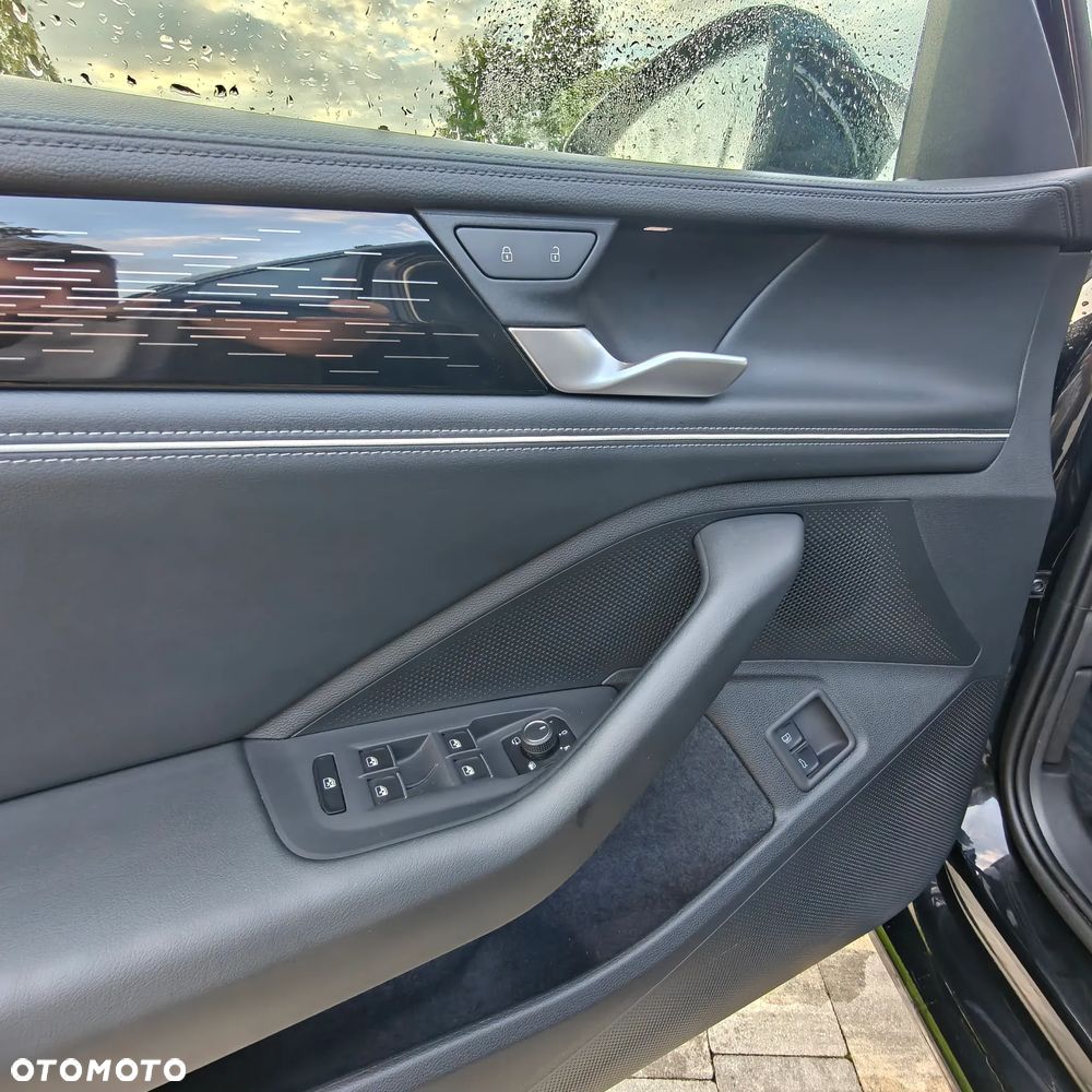 Volkswagen Passat - 15