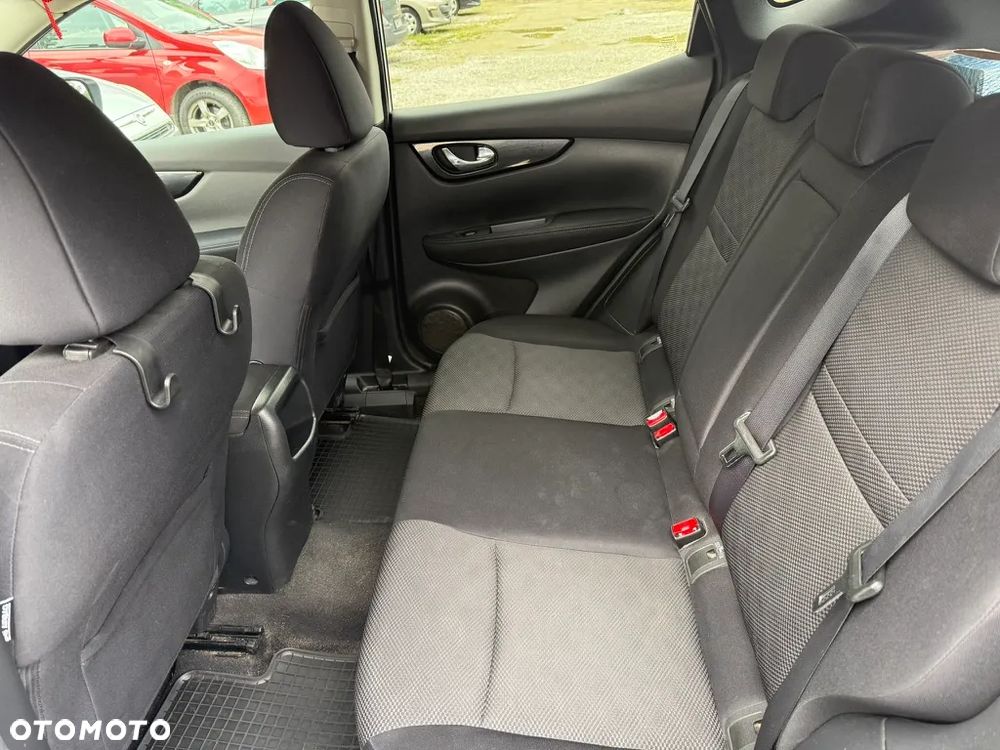 Nissan Qashqai 1.2 DIG-T N-Connecta EU6 - 14