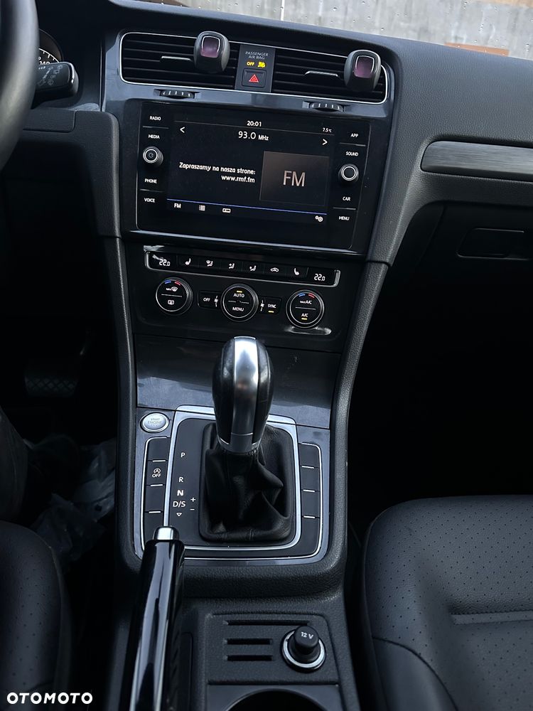 Volkswagen Golf - 19