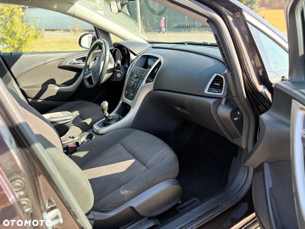 Opel Astra 1.4 Turbo - 9