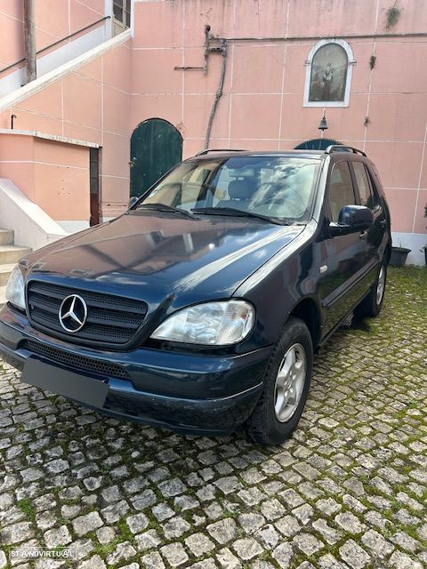 Mercedes-Benz ML 270 - 2