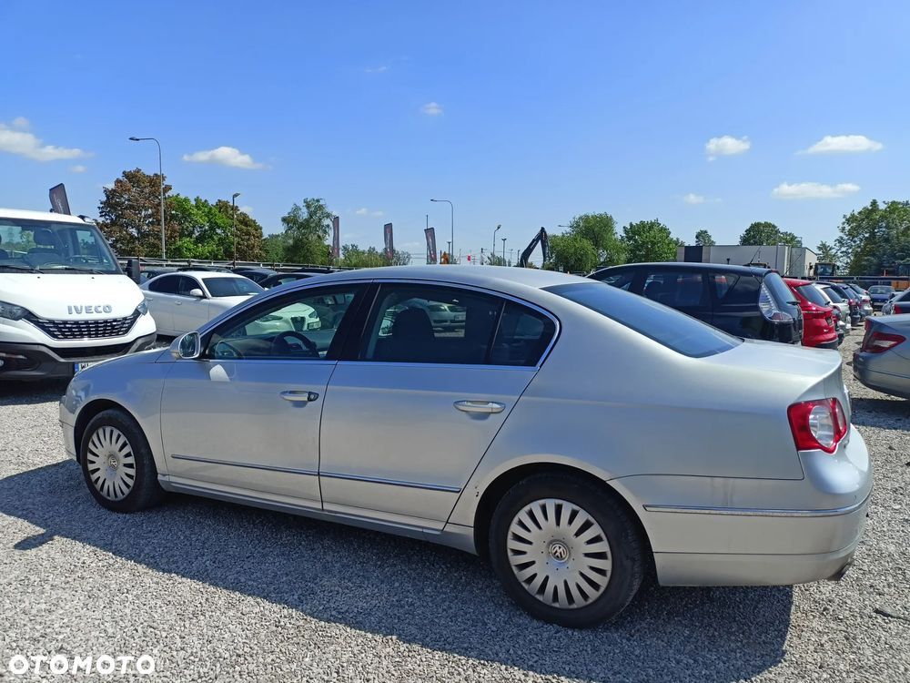 Volkswagen Passat - 3