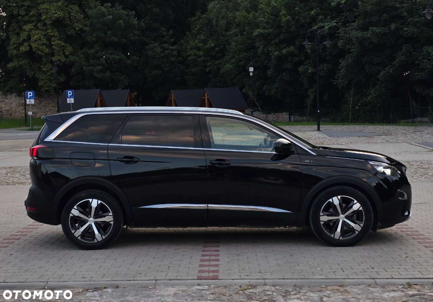 Peugeot 5008 - 3