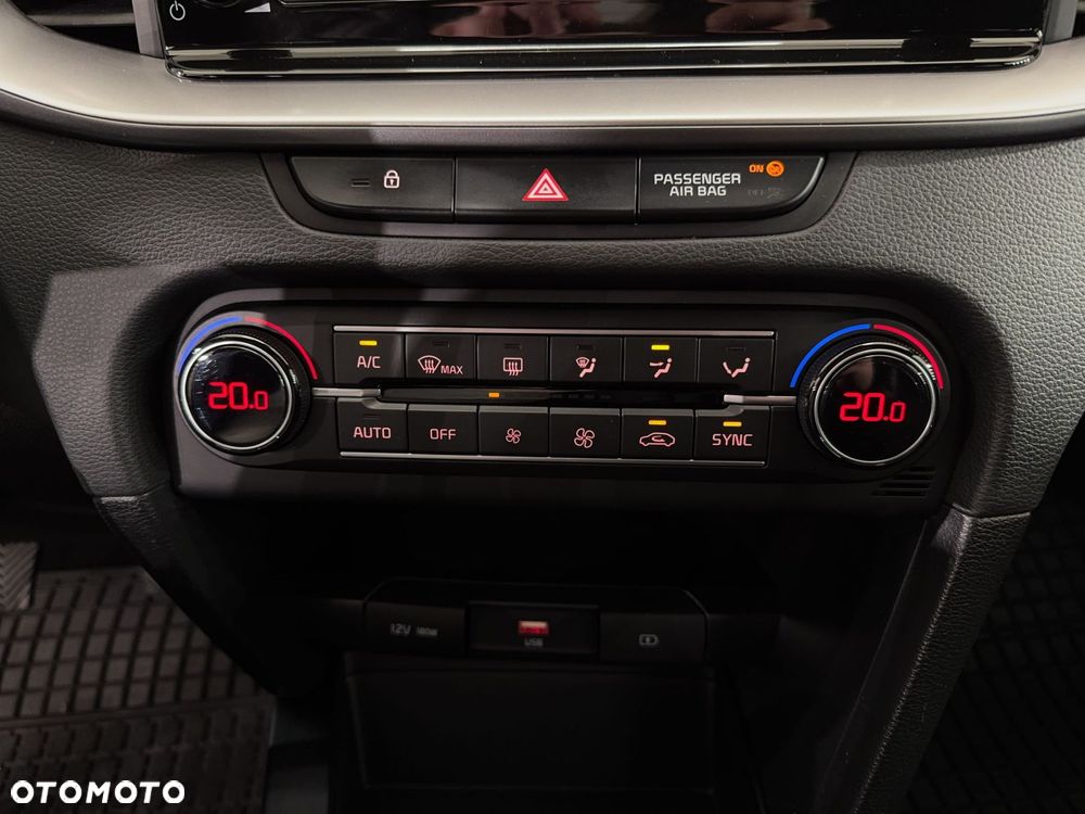 Kia Ceed - 23