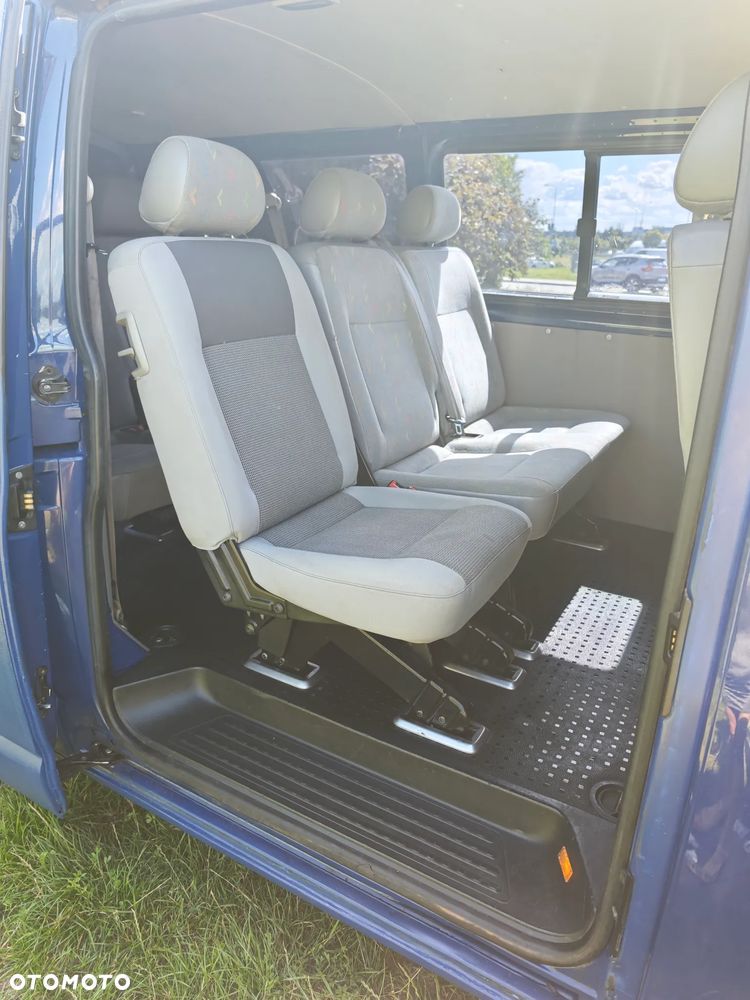 Volkswagen Transporter T5 - 18