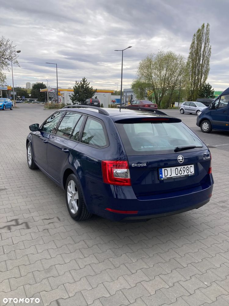 Skoda Octavia 2.0 TDI Style DSG - 2