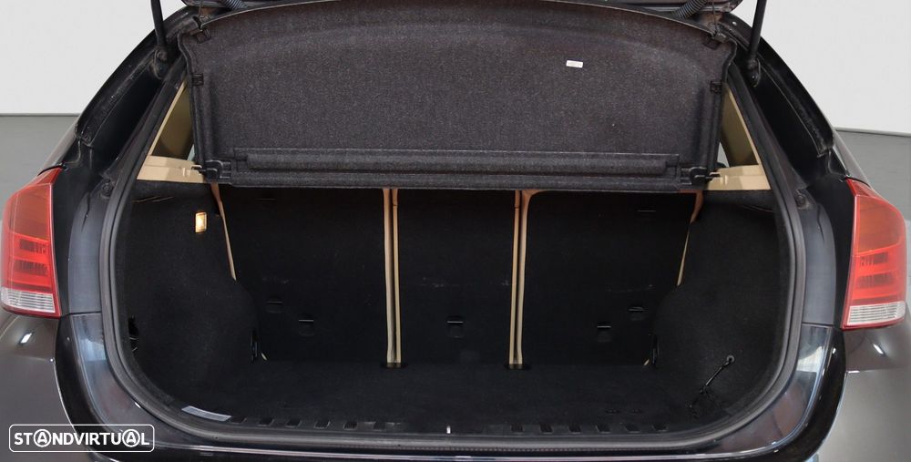 BMW X1 sDrive18d - 16