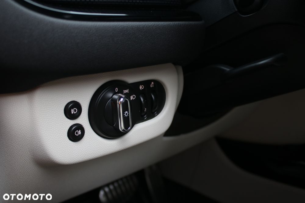 MINI Clubman Cooper SD - 10