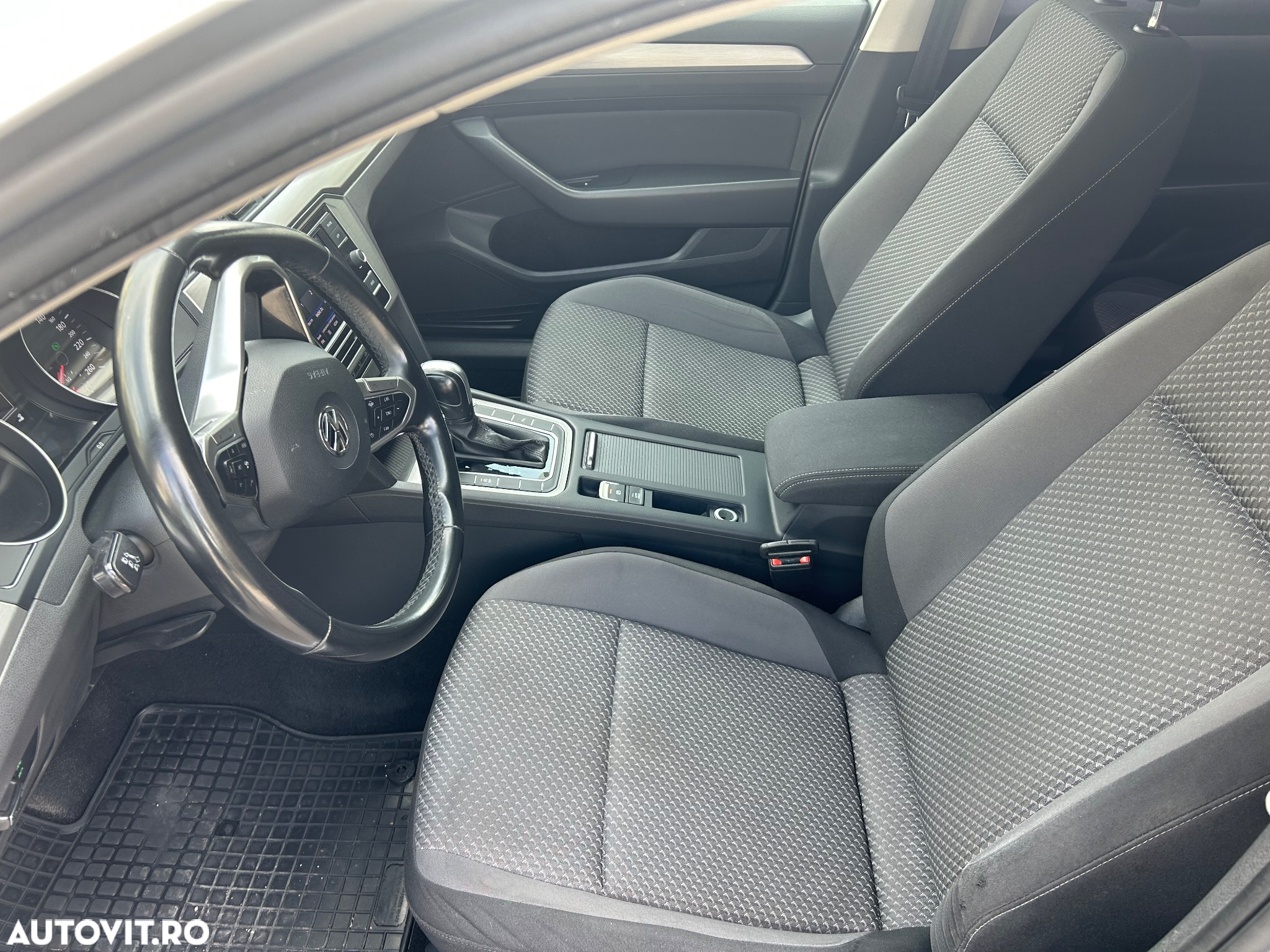 Volkswagen Passat - 18