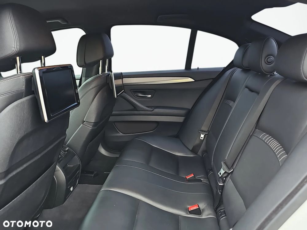 BMW Seria 5 520d xDrive MHEV Luxury Line - 24
