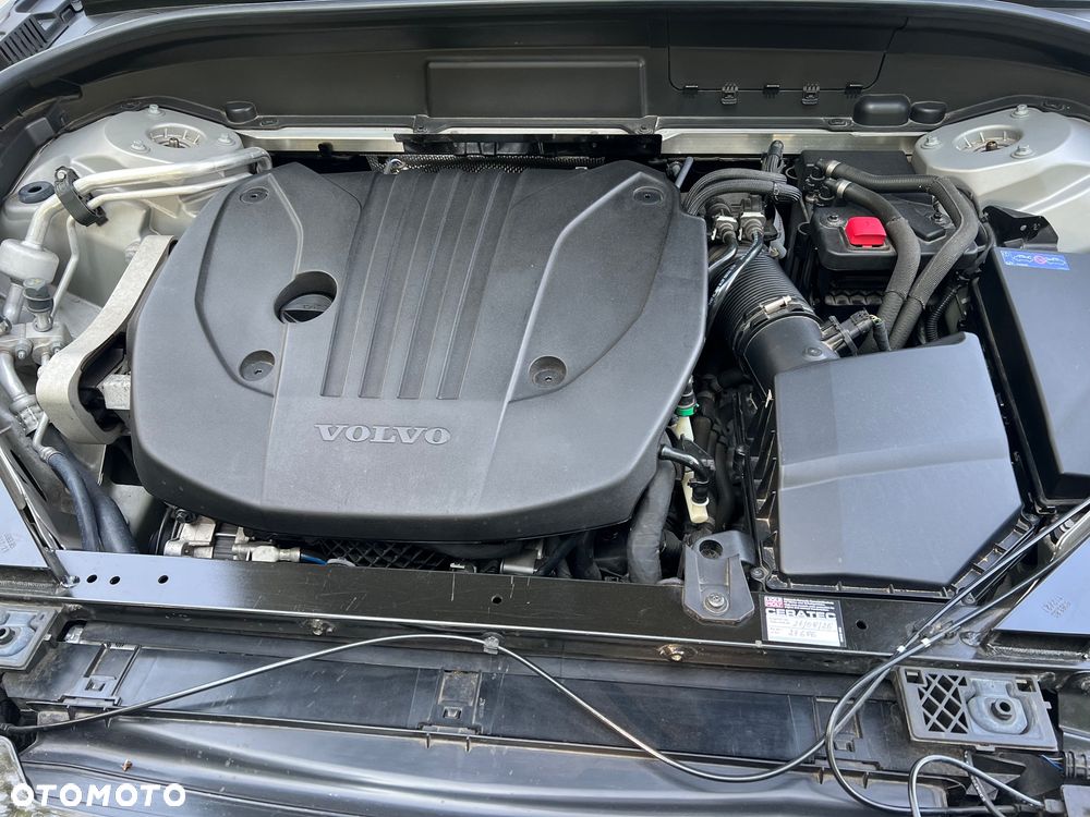 Volvo XC 60 B4 B R-Design - 9