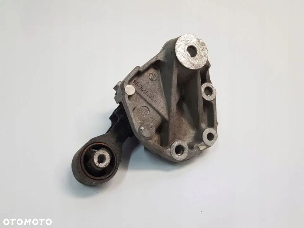 ŁAPA PODUSZKA SILNIKA PEUGEOT 407 1.6 9647646380 - 3