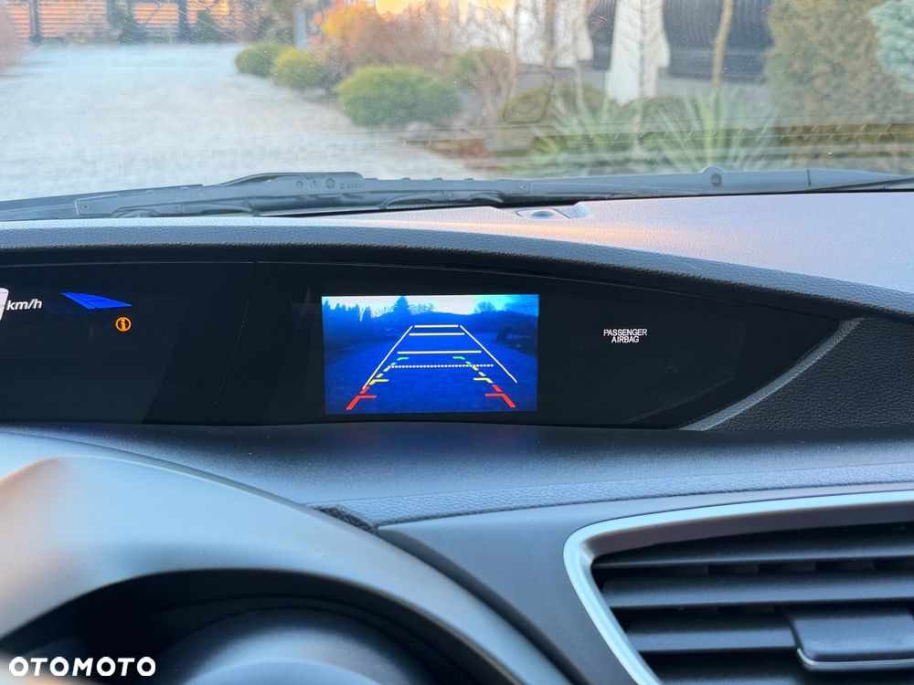 Honda Civic 1.6 i-DTEC Executive Black Edition - 29