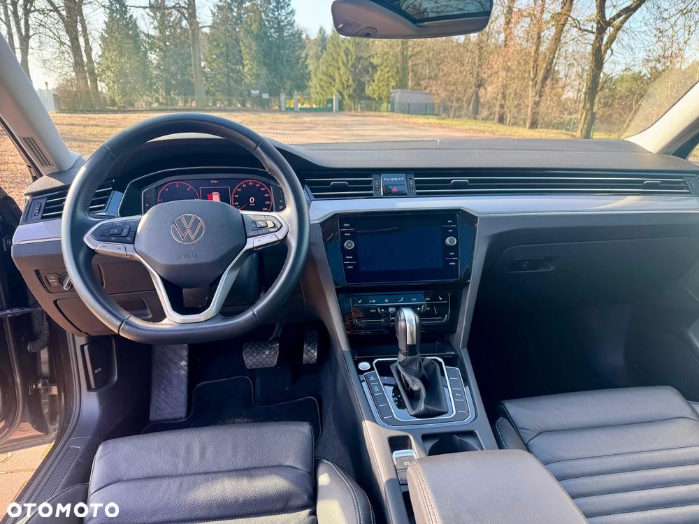 Volkswagen Passat 2.0 TDI SCR DSG Business - 16
