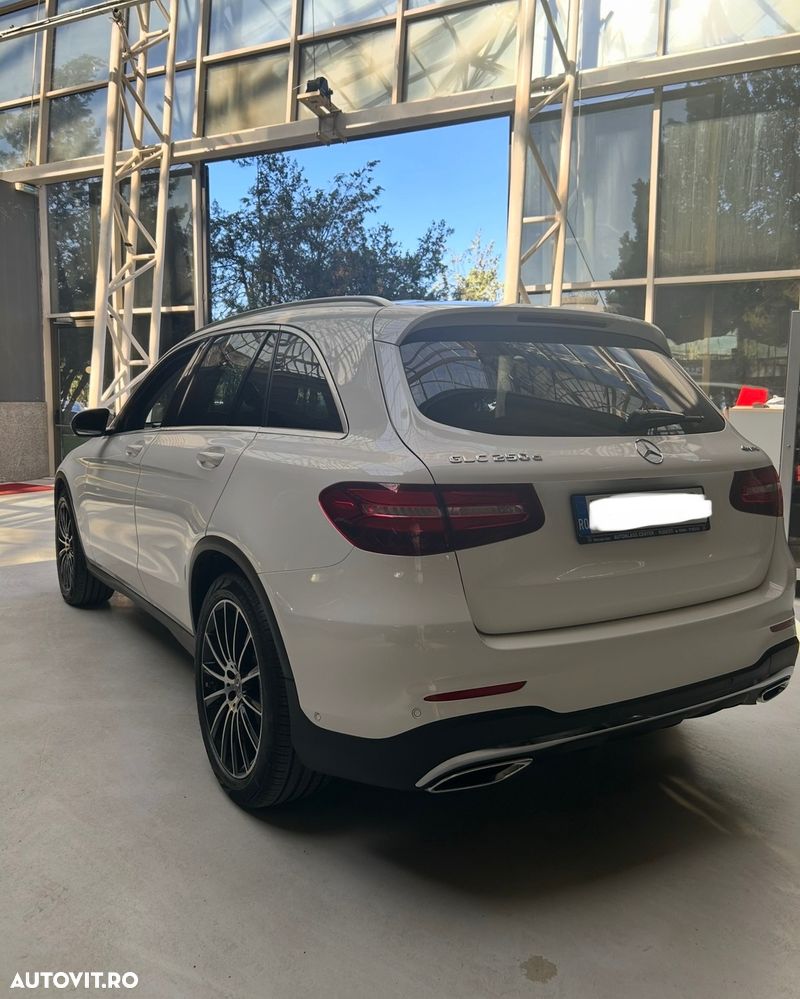 Mercedes-Benz GLC - 5