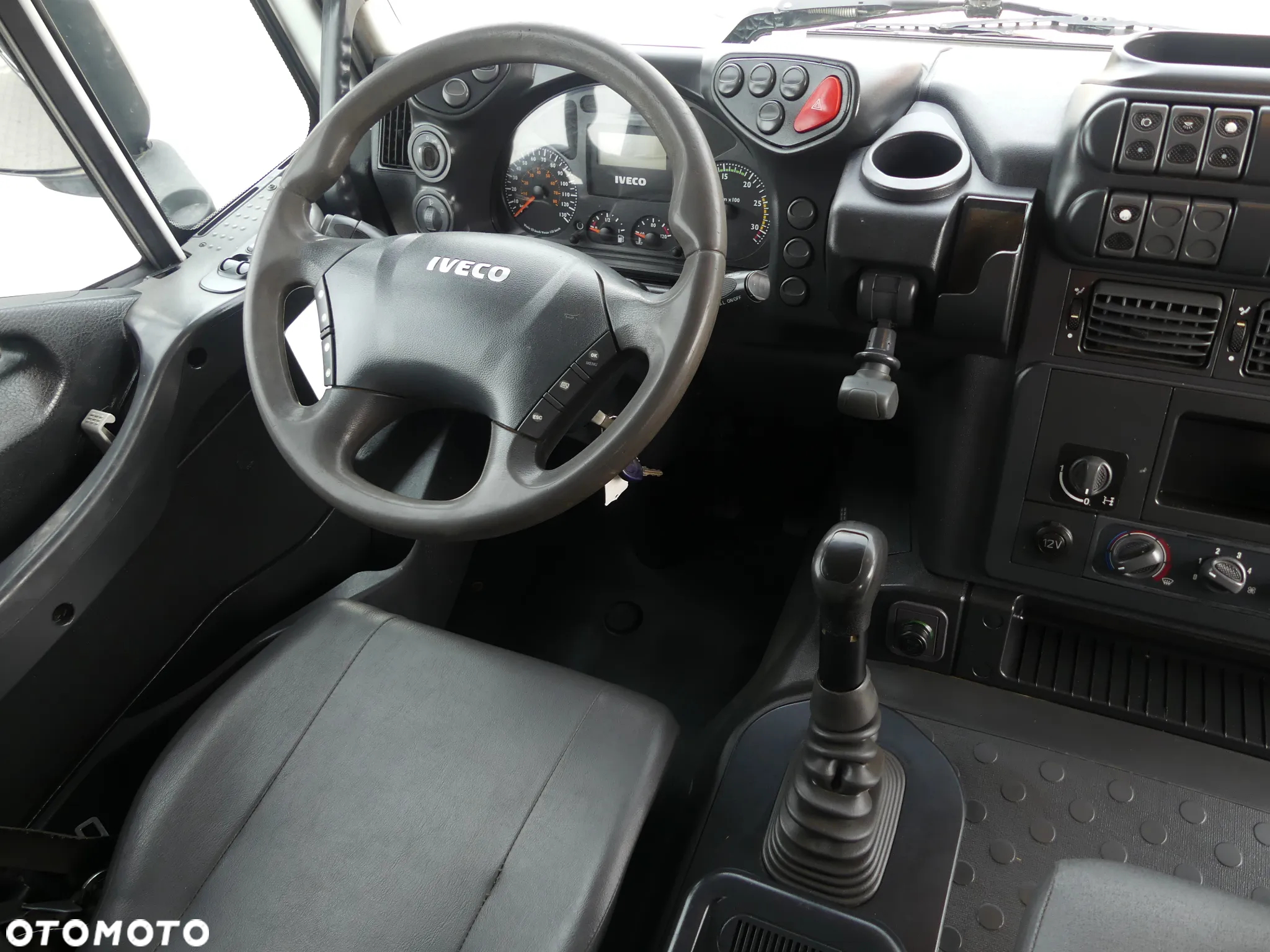 Iveco TRAKKER 360 / WYWROTKA + HDS PALFINGER PK13001 SKŁADANY W Z - 29