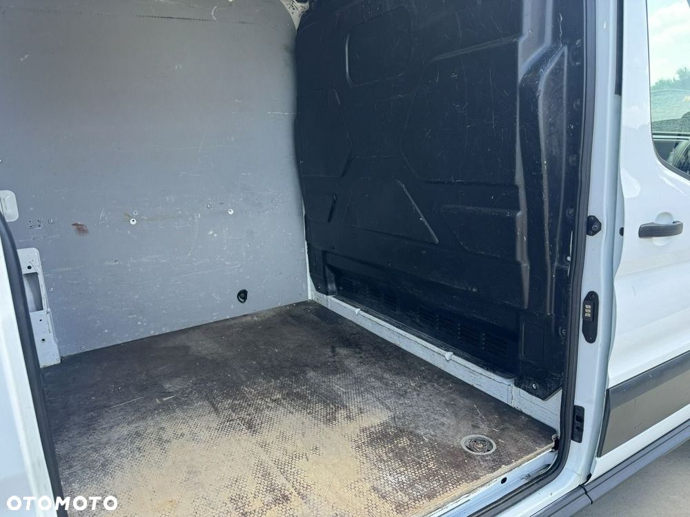 Ford Transit - 15