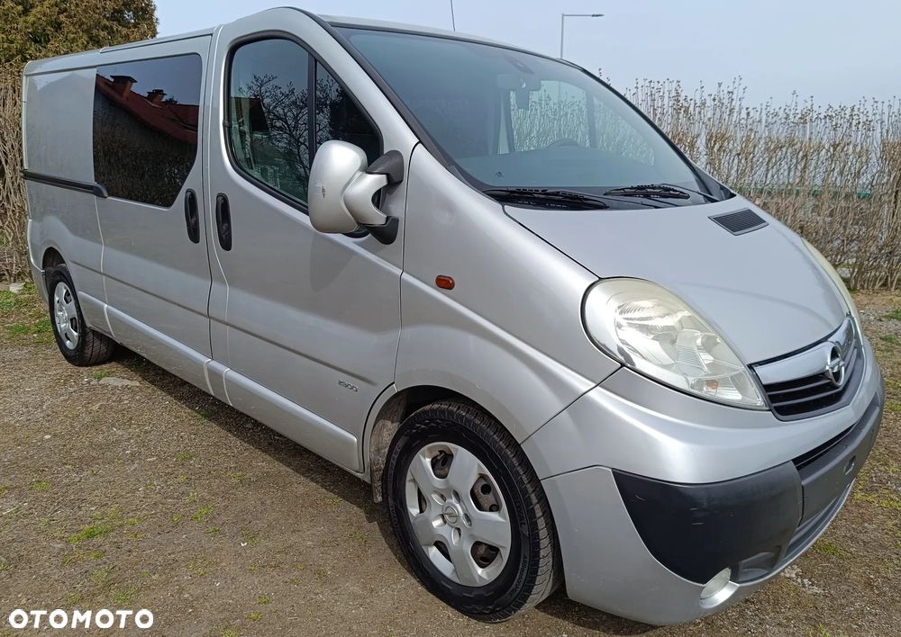 Opel VIVARO - 1