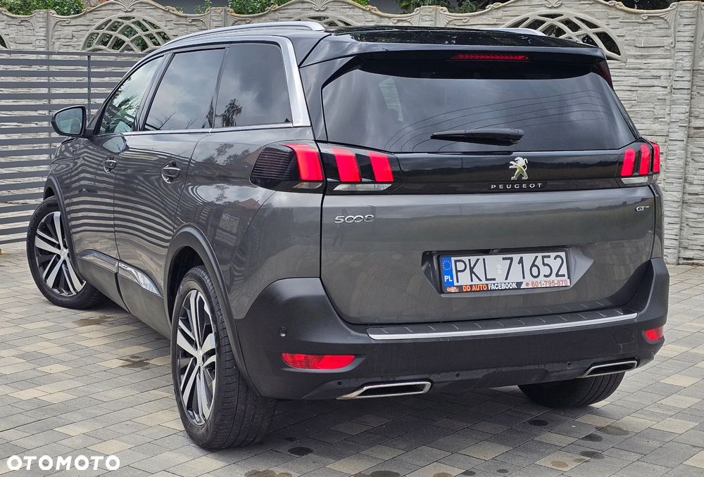 Peugeot 5008 - 5