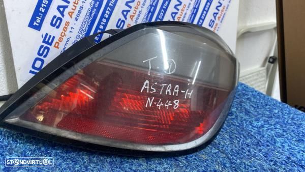Farolim Ilharga Dto Opel Astra H (A04) - 1