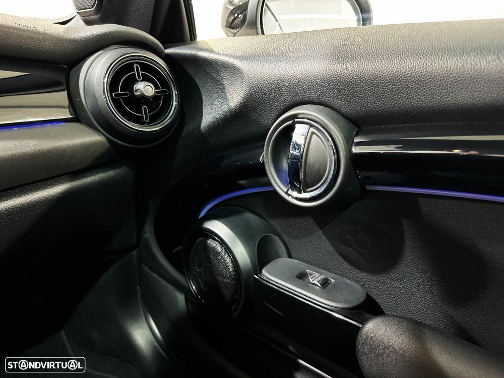MINI 3 Portas Cooper SE Premium Classic - 31