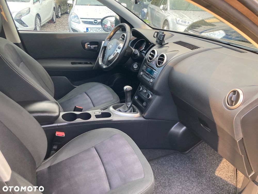 Nissan Qashqai 1.6 Visia - 11