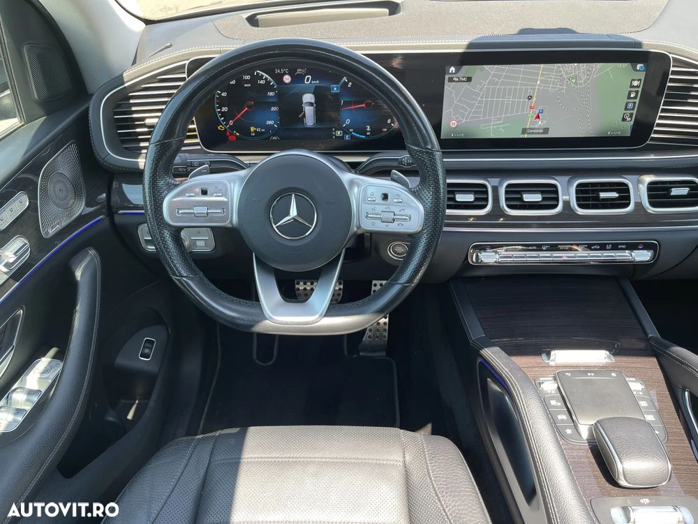 Mercedes-Benz GLS - 23