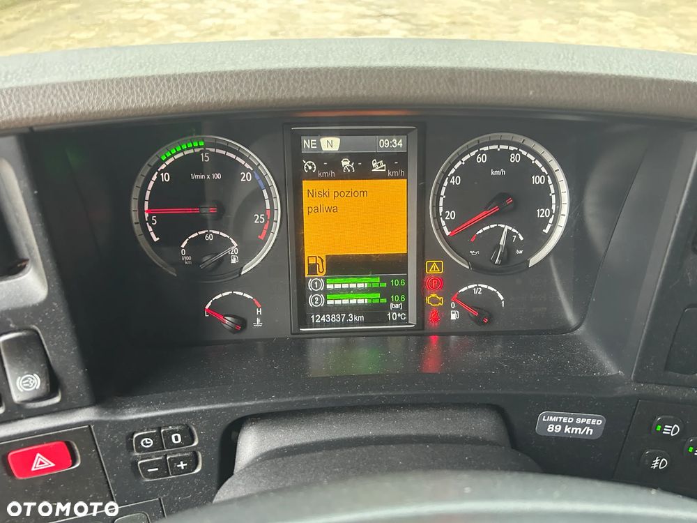 Scania R450 RETARDER / SKÓRY / NAVI / AUTOMAT / POLSKI SALON / ZBIORNIKI PALIWA 1500 L / LAMPY LED / FULL SPOJLERY / TYŁ 4 PODUSZKI / BARDZO ŁADNA SCANIA 2015 ROK !! - 16