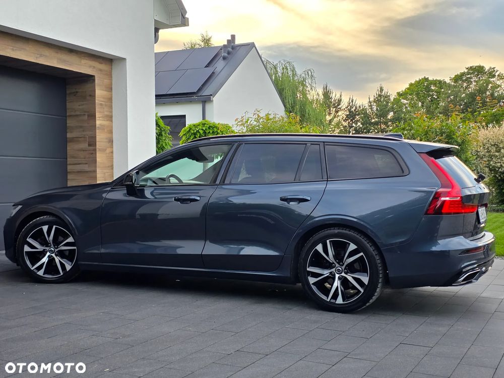 Volvo V60 D4 R-Design - 21