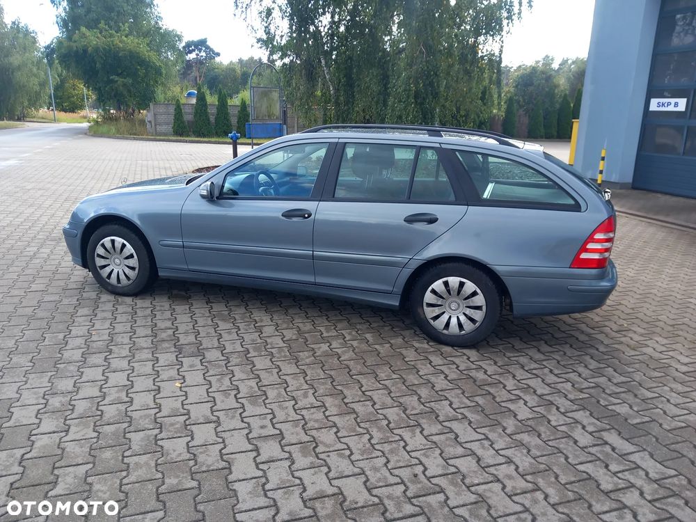 Mercedes-Benz Klasa C 180 Kompressor Automatik Classic Sport Edition - 12