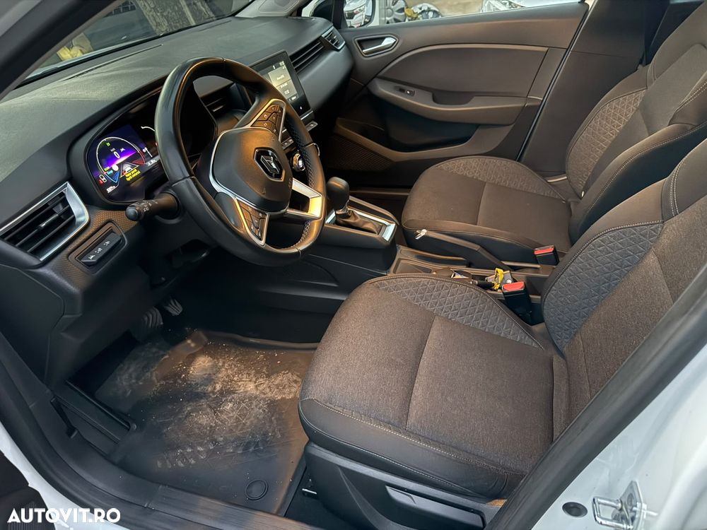 Renault Clio - 6